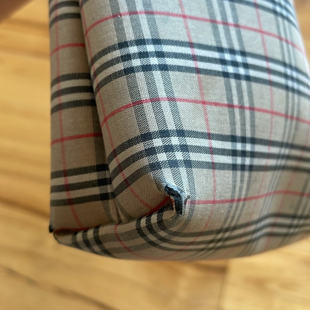 Burberry Makeup Bag - Picture 5 of 6